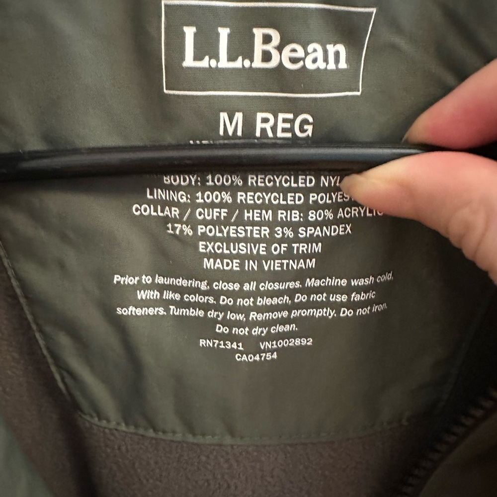 L.L. Bean Lightweight Jacket - Picture 3 of 4
